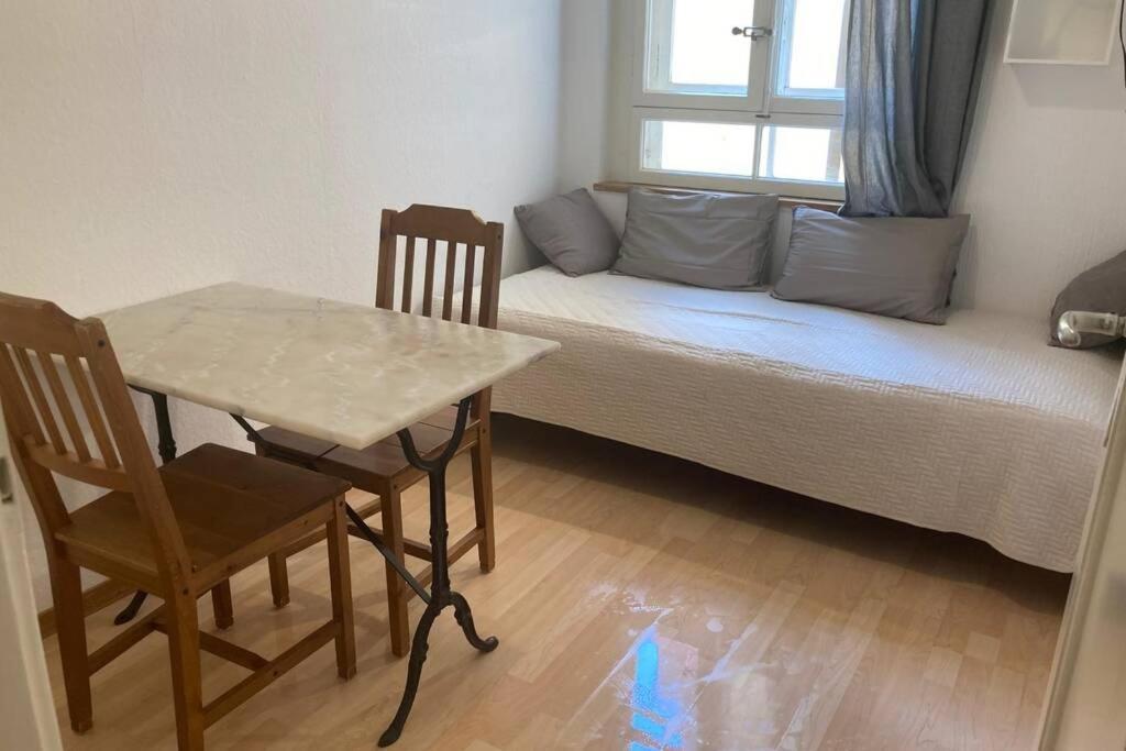 Appartement 2 Pieces Au Centre De Лозанна Экстерьер фото